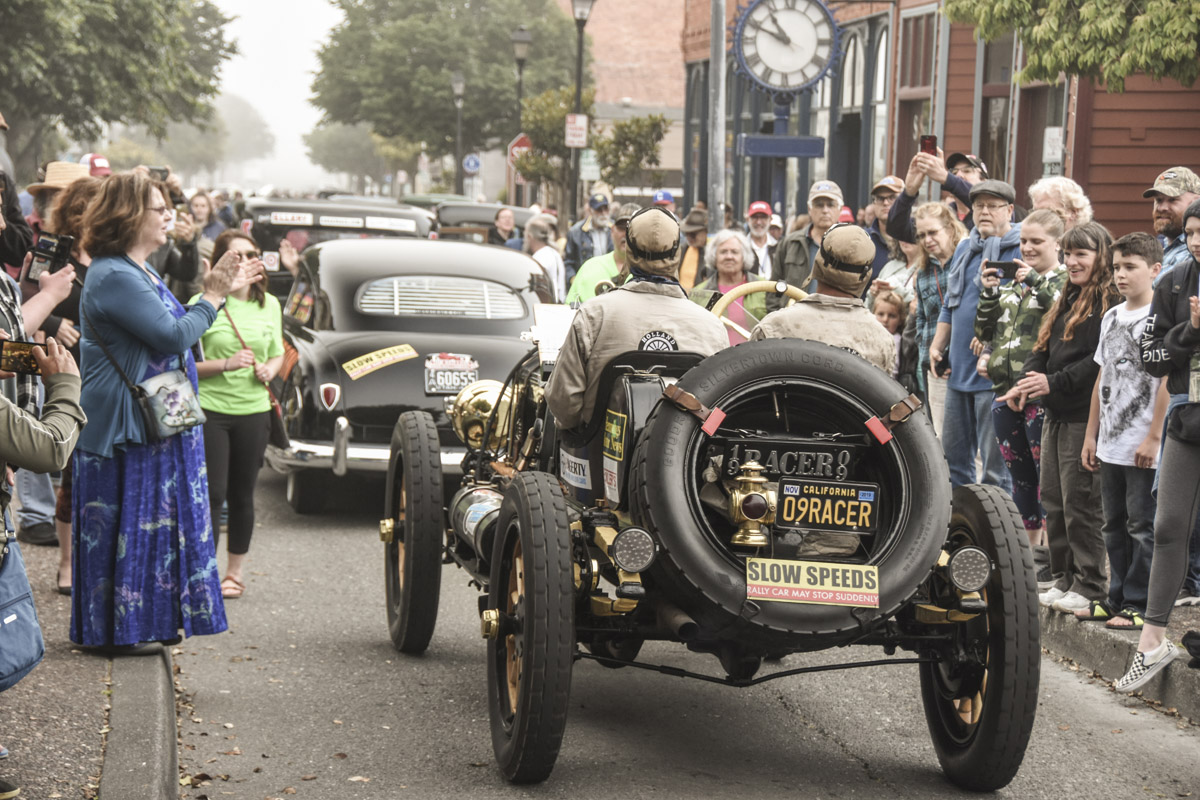 1909 Buick arrives in Eureka, CA