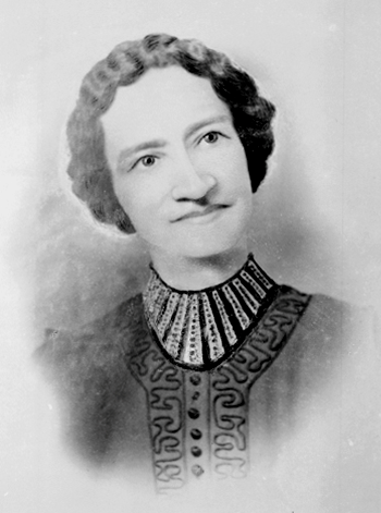 Illustration of an African American woman wearing a dress with an elaborate collar. 